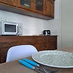 Endless Views Leros بيت للعطل *